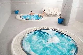 Apart-hotel Advise Reina Vera