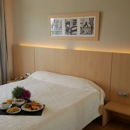 Advise Reina Aparthotel