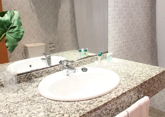 Апарт-отель Advise Reina 4*