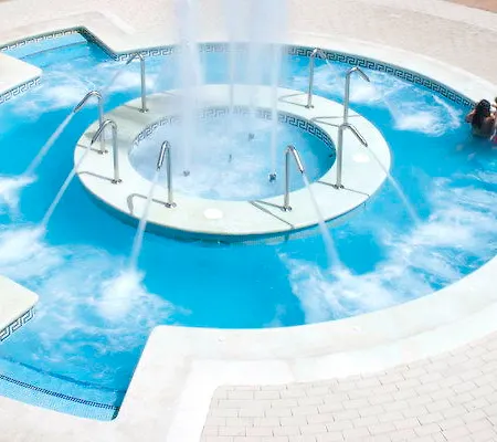 Aparthotel Advise Reina 4*