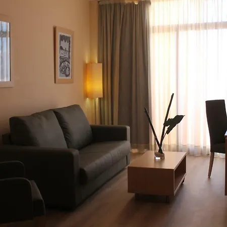 Advise Reina Aparthotel