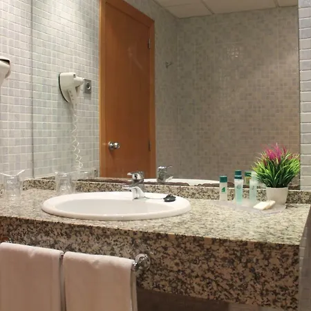 Advise Reina Aparthotel 4*
